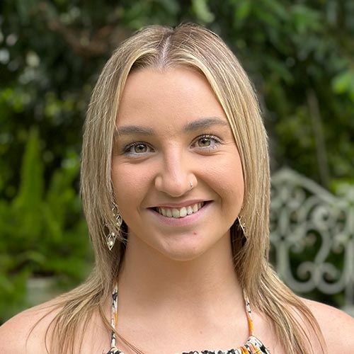 lianna martin qld hospitality training specialist (hungry jack’s traineeships)